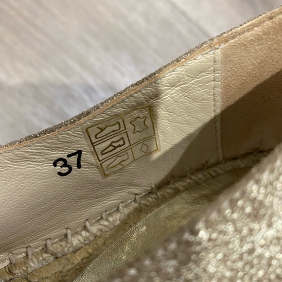 ⬇️PRICE⬇️ 
Jimmy Choo - Dawn Metallic Espadrille Slip-On, Gold - 37/7 - Picture 8 of 8